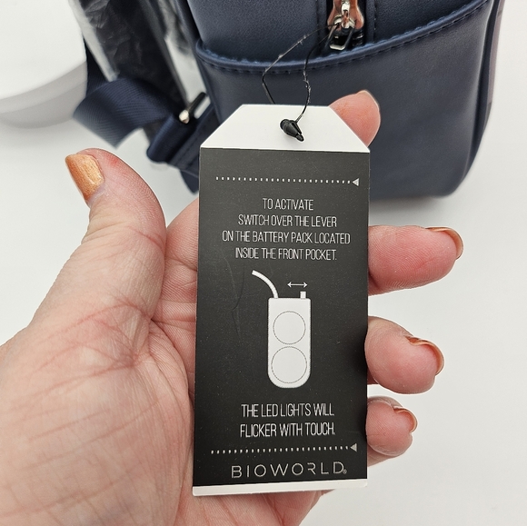 Disney Snow White And Seven Dwarves Mini Backpack LED Lights Diamond Mine Biowld - Picture 7 of 12